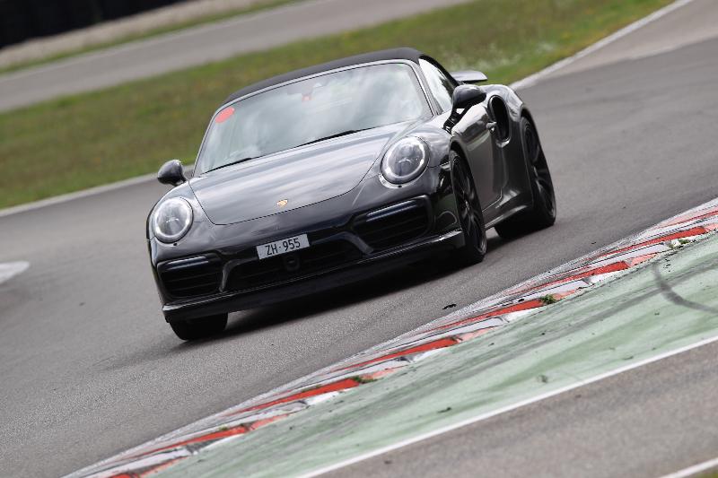 /Archiv-2020/37 31.08.2020 Caremotion Auto Track Day ADR/Gruppe rot/ZH-955